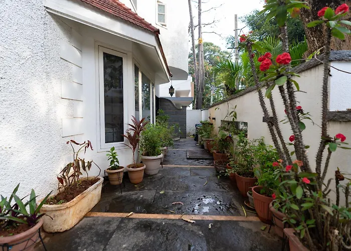 Luho 187 Bed & Breakfast Bangalore
